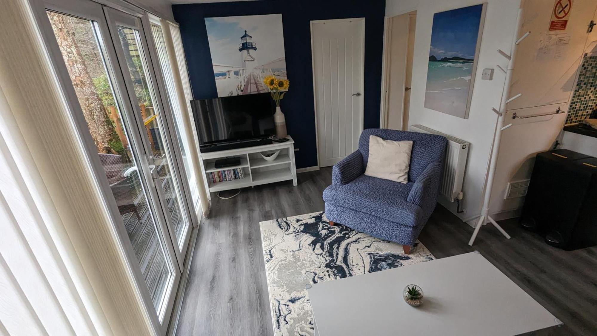 271 Riverside, Glan Gwna * Caeathro